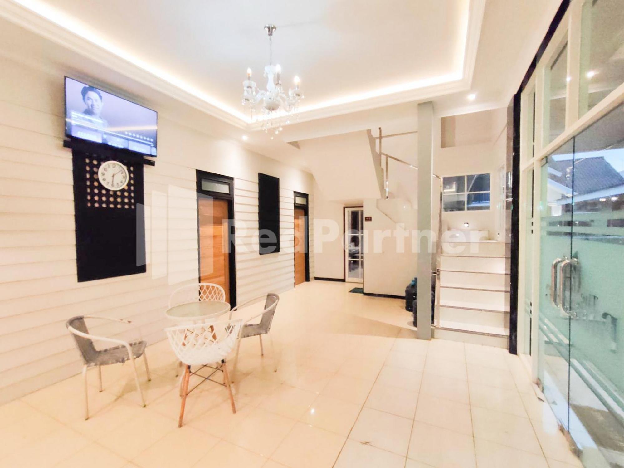 The Paragon Hotel Cilacap Redpartner Εξωτερικό φωτογραφία