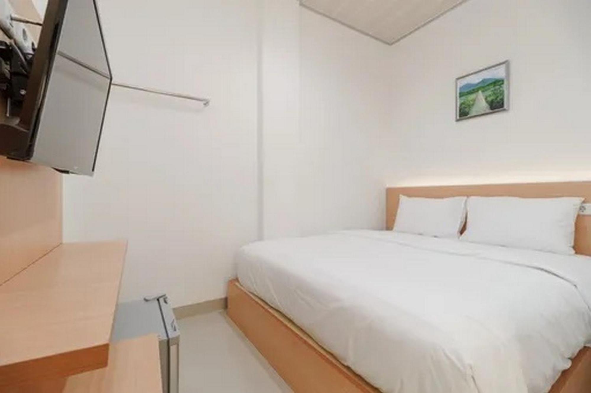 The Paragon Hotel Cilacap Redpartner Εξωτερικό φωτογραφία